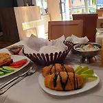 Alysa Hotel