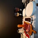 Alysa Hotel Korce