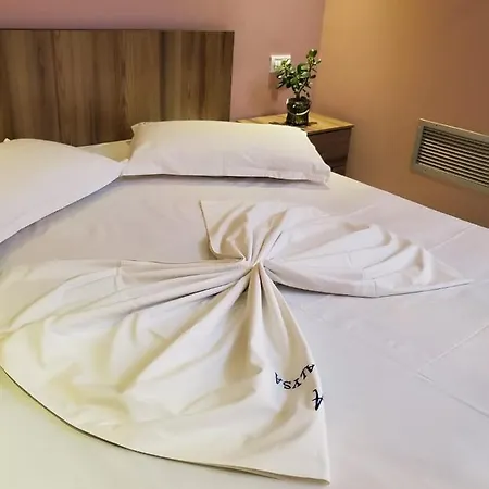 Alysa Hotel Korce