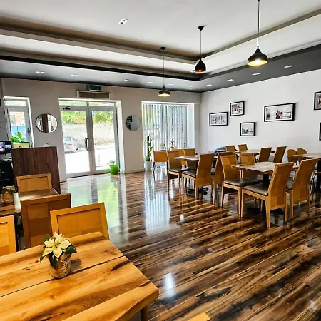 Alysa Hotel Korce